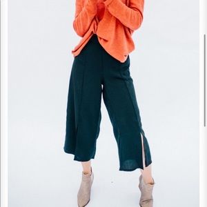 April wide leg pant with slit